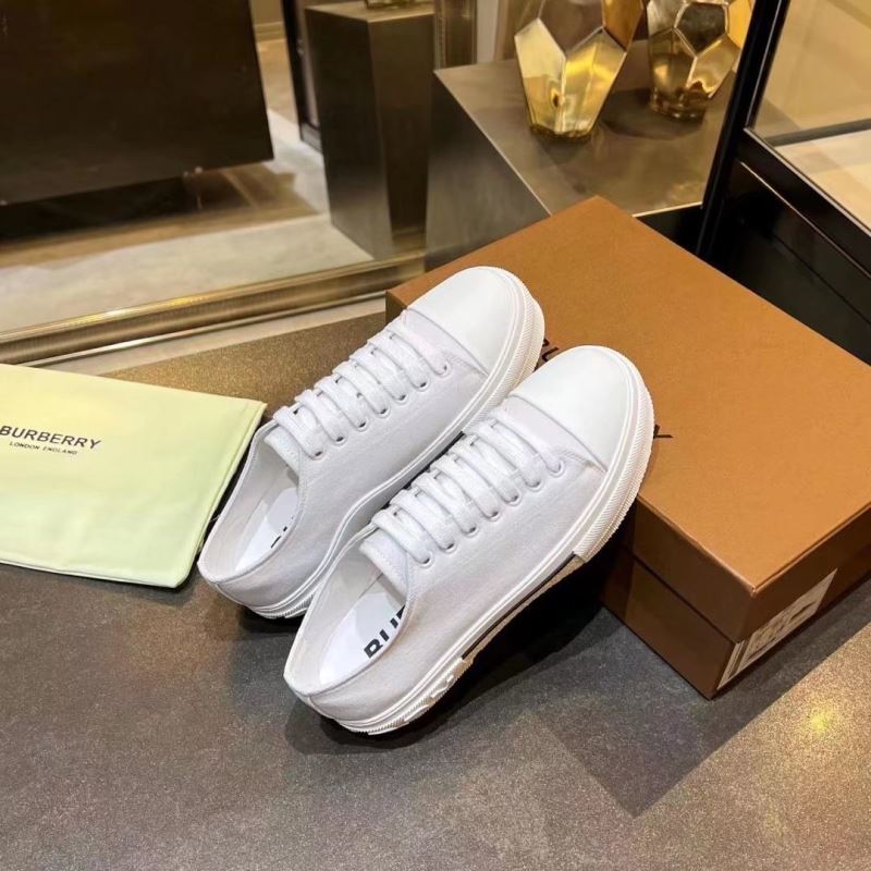 Burberry Low Shoes